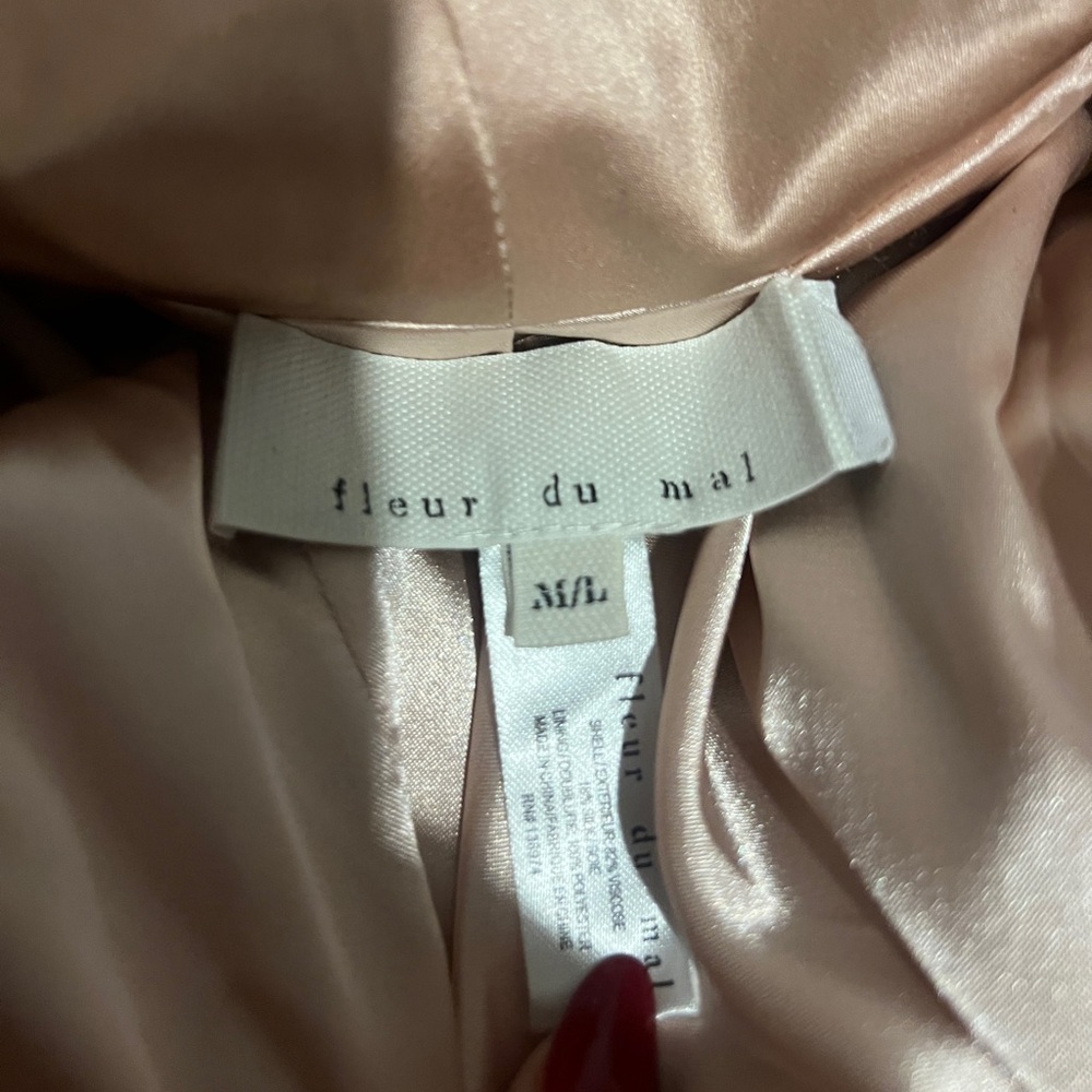 fleur du mal NWOT velvet smoking robe platinum rose m/l - Picture 4 of 4